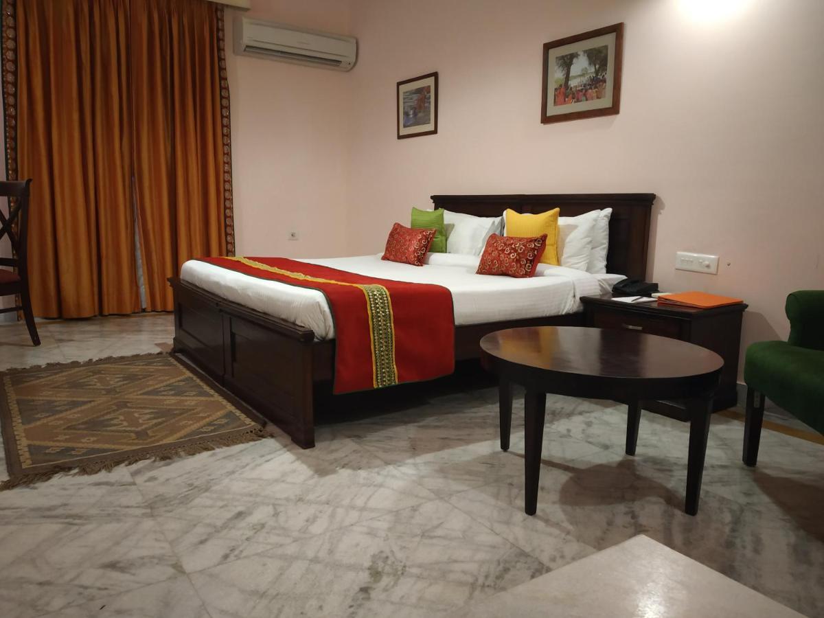 Bijolai Palace - A Inde Hotel , Jodhpur Jodhpur  Buitenkant foto